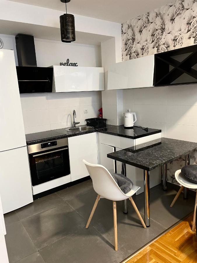 Apartment Center 3-setaliste